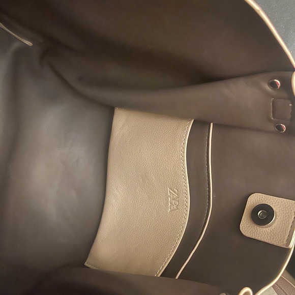 Zara Tote - Picture 2 of 3